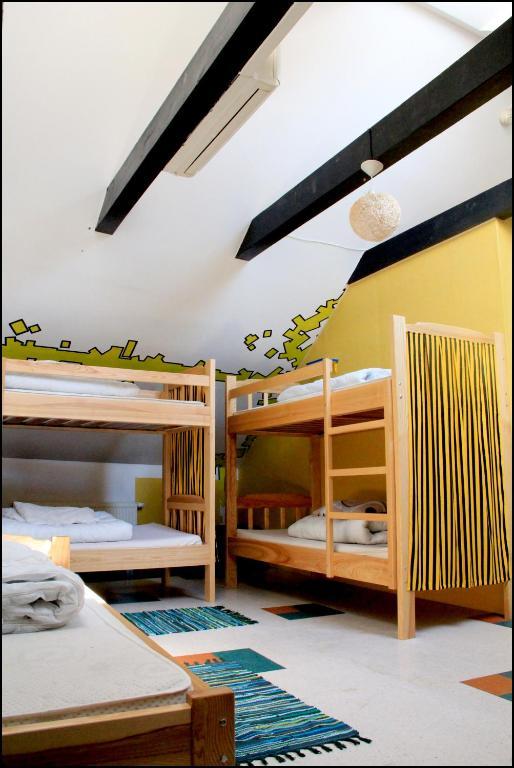 Pogo Hostel Vilnius Room photo Hostel room in Paris