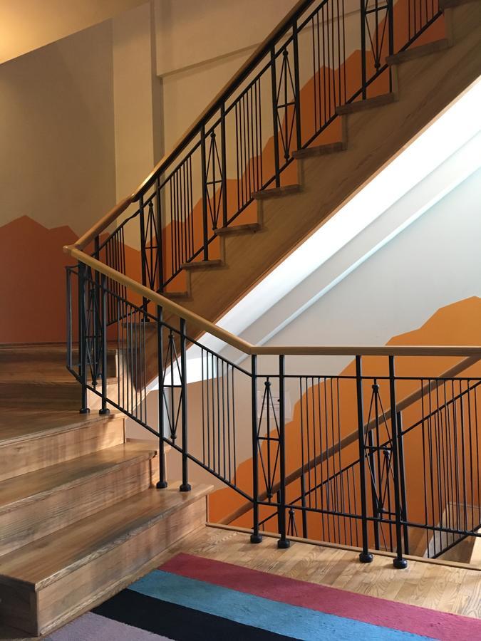 Pogo Hostel Vilnius Exterior photo A handrail