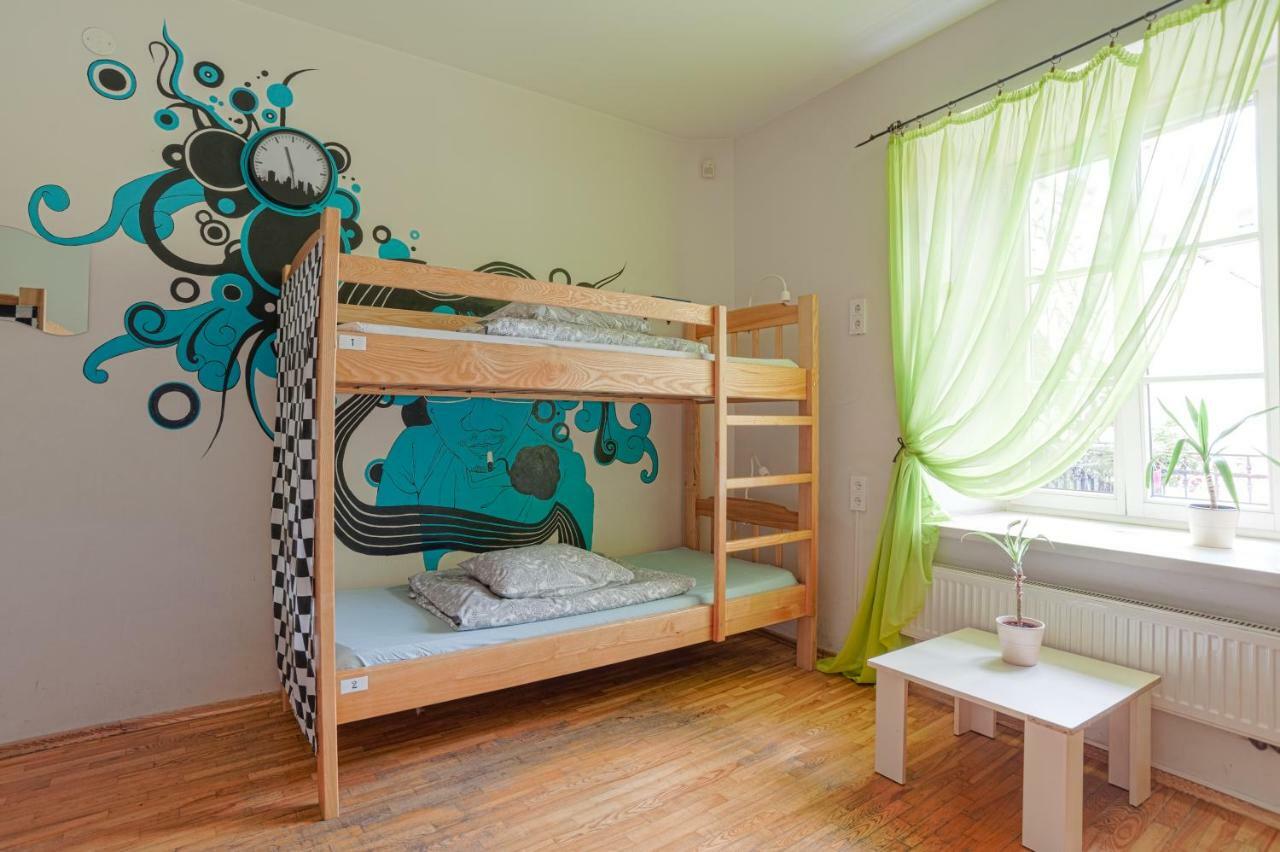Pogo Hostel Vilnius Exterior photo A bunk bed